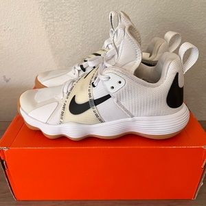 New Nike React HyperSet ‘White Black Gum’, size 7W.